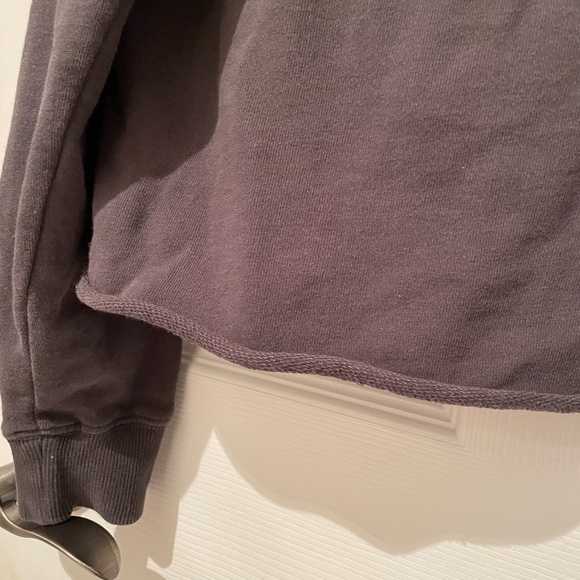 Spiritual Gangster Crop sweatshirt. Dark grey. - Picture 4 of 5